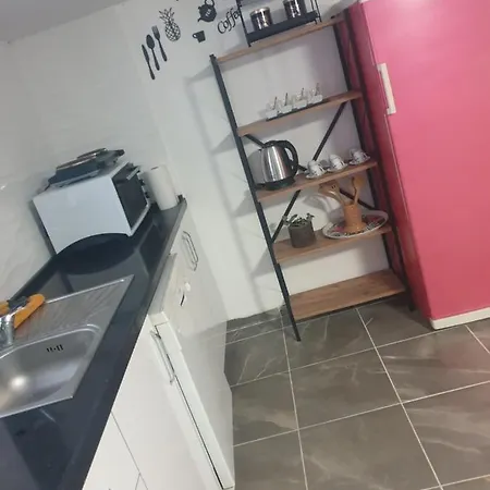 Apartmán Schoene Im Gruenen Mit Privater Pool Und Meeresblick Kusadası